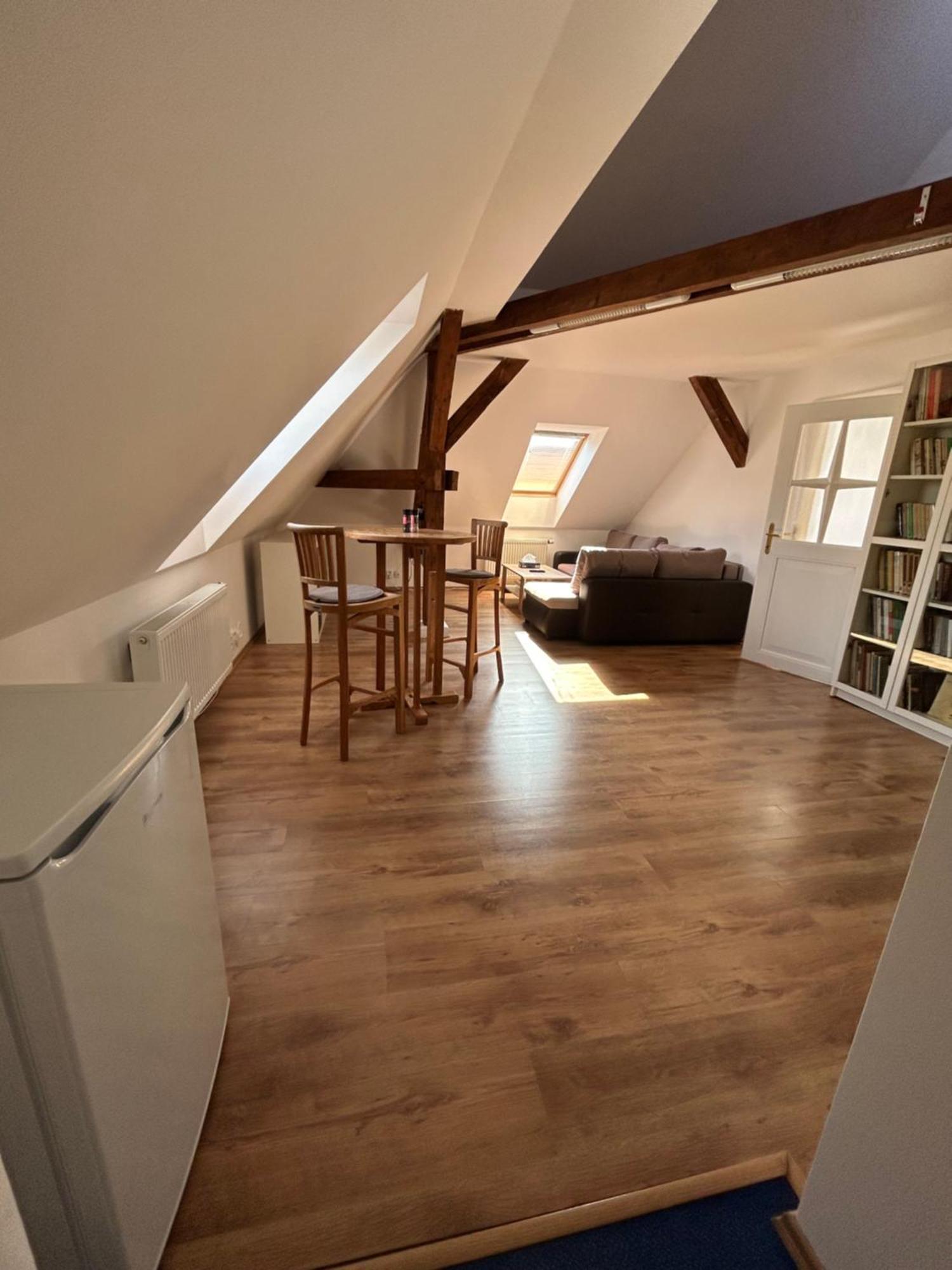 Apartmany U Kubiku Hradec Králové Exteriör bild